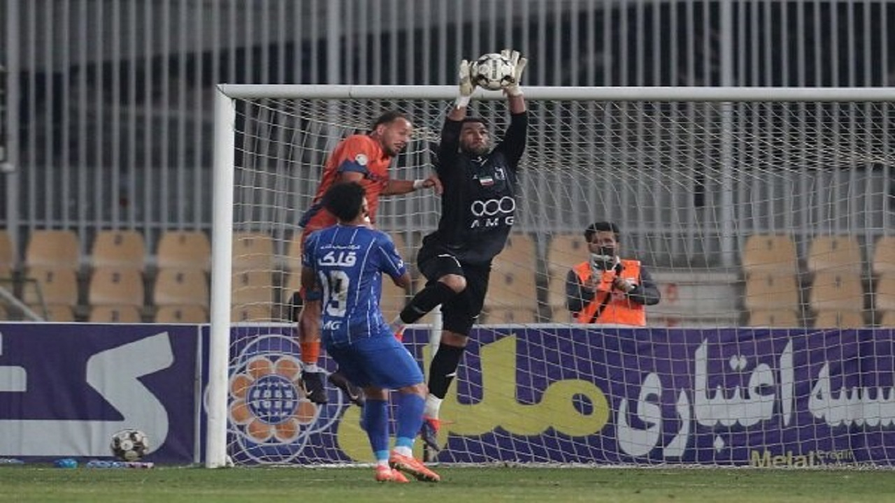 نگاهی به عملکرد آدان در درون دروازه استقلال