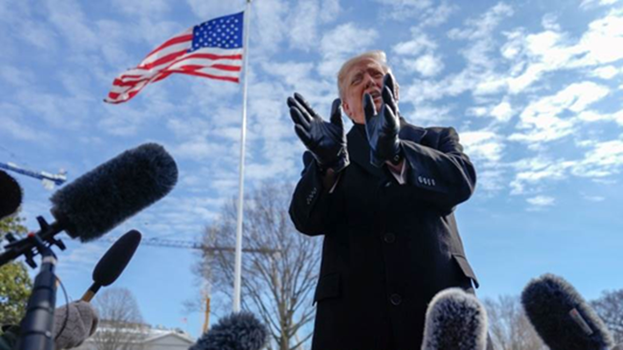 ترامپ: شهردار مینیاپولیس با آتش بازی می‌کند