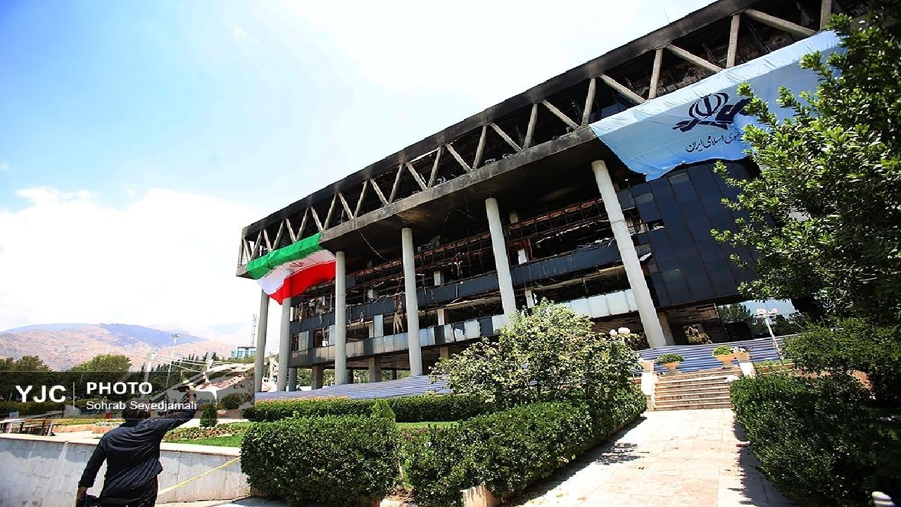 جشنواره تلویزیونی مستند روایت تازهای از حمله به صداوسیما را ارائه میکند + فیلم