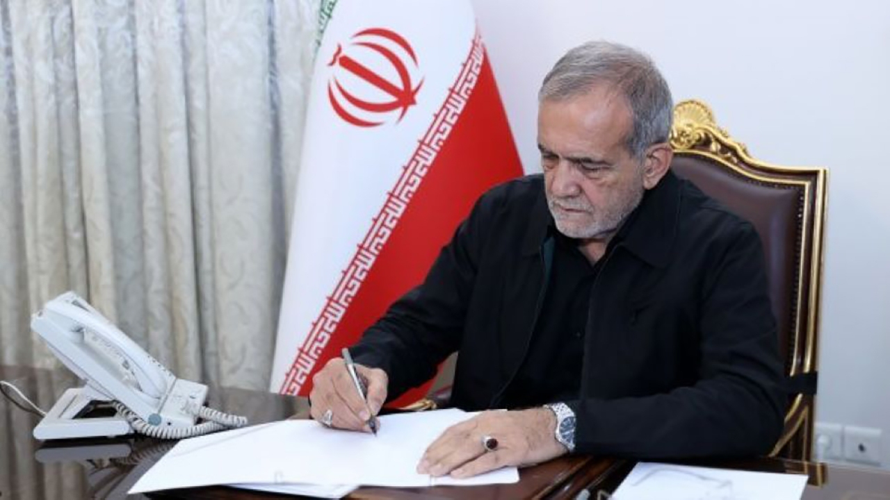 رئیسجمهور دو عضو هیأت امنای سازمان اسناد و کتابخانه ملی را منصوب کرد