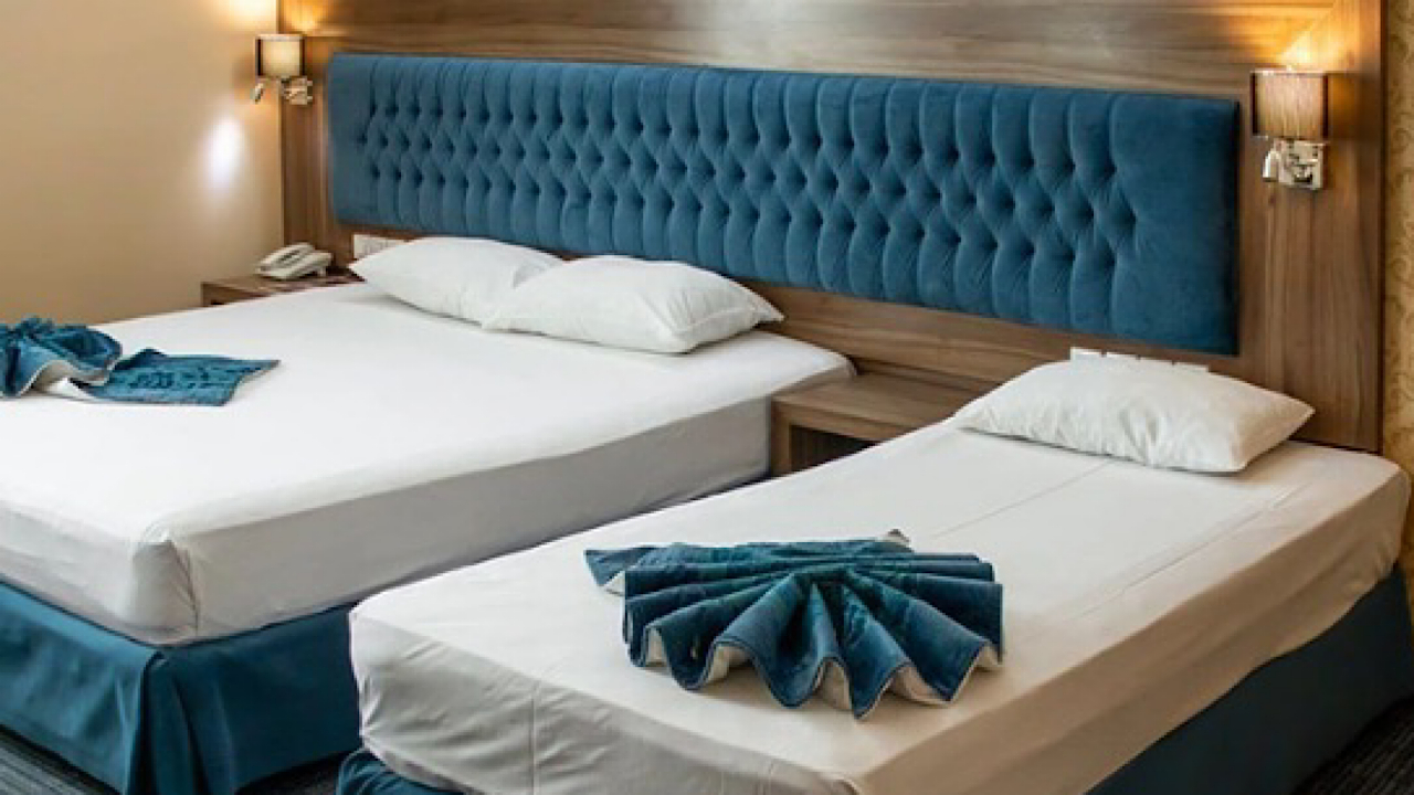 بهترین هتل‌های مشهد و تهران از نظر مردم