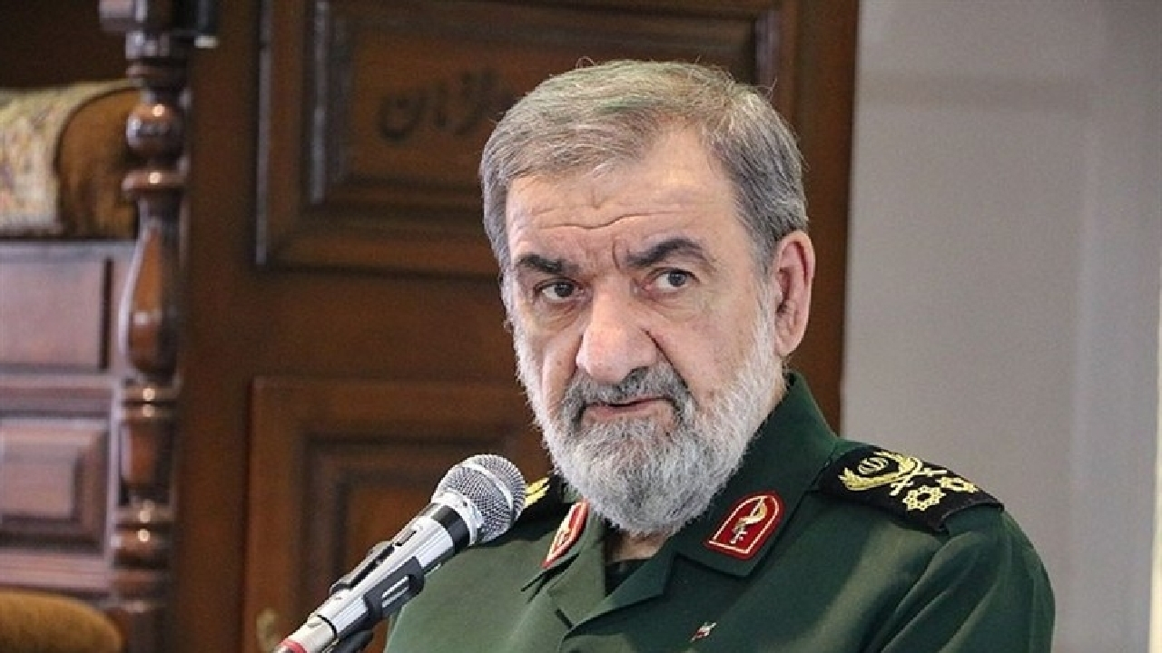 سرلشکر رضایی: واشنگتن از موشکهای جدید ایران هشدار واضحی دریافت کرده است