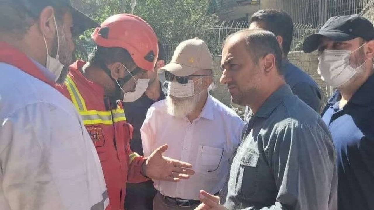 آواربرداری نقاط مورد اصابت در تهران با تلاش شجاعانه آتشنشانان