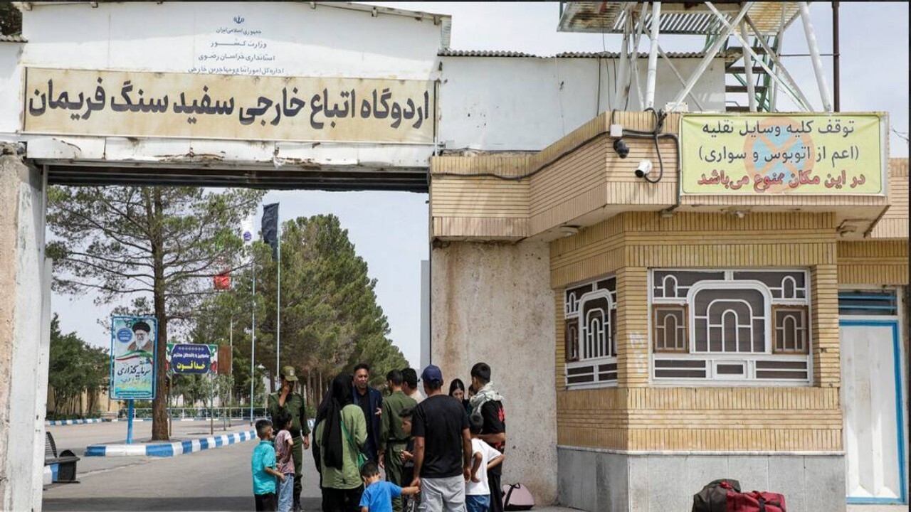 ممنوعیت پذیرش اتباع خودمعرف در اردوگاه سفید سنگ
