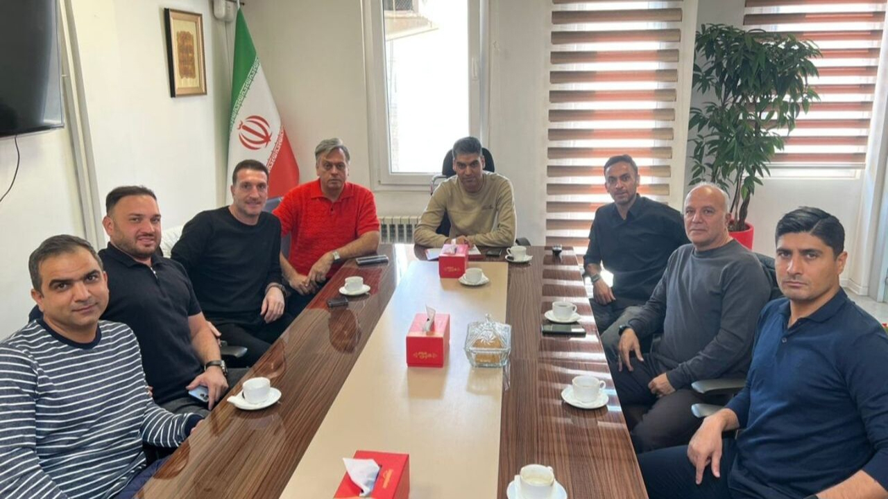 جلسه ادامهدار مدیر آکادمی پرسپولیس با مدیرعامل؛ اولتیماتوم حدادی به شاهرودی