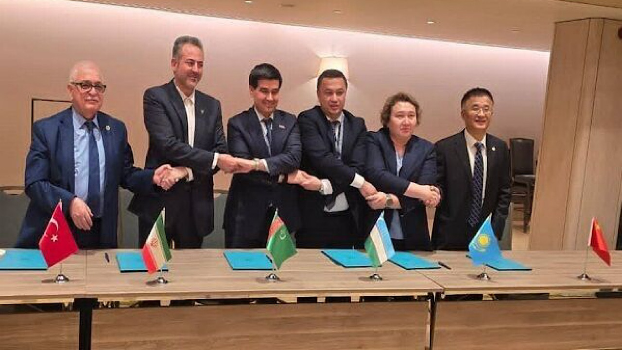 ایران، دروازه طلایی قطار‌های کانتینری از چین به اروپا