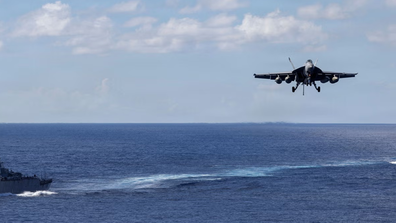 افزایش گشت‌زنی جنگنده‌های آمریکا بر فراز ونزوئلا