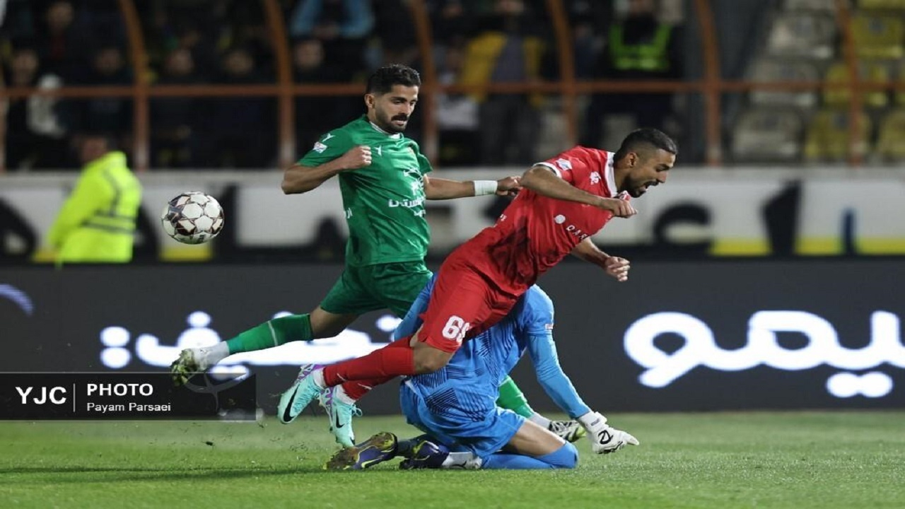 جشن قهرمانی را  آخر فصل در کنار هواداران پرسپولیس برگزار می کنیم