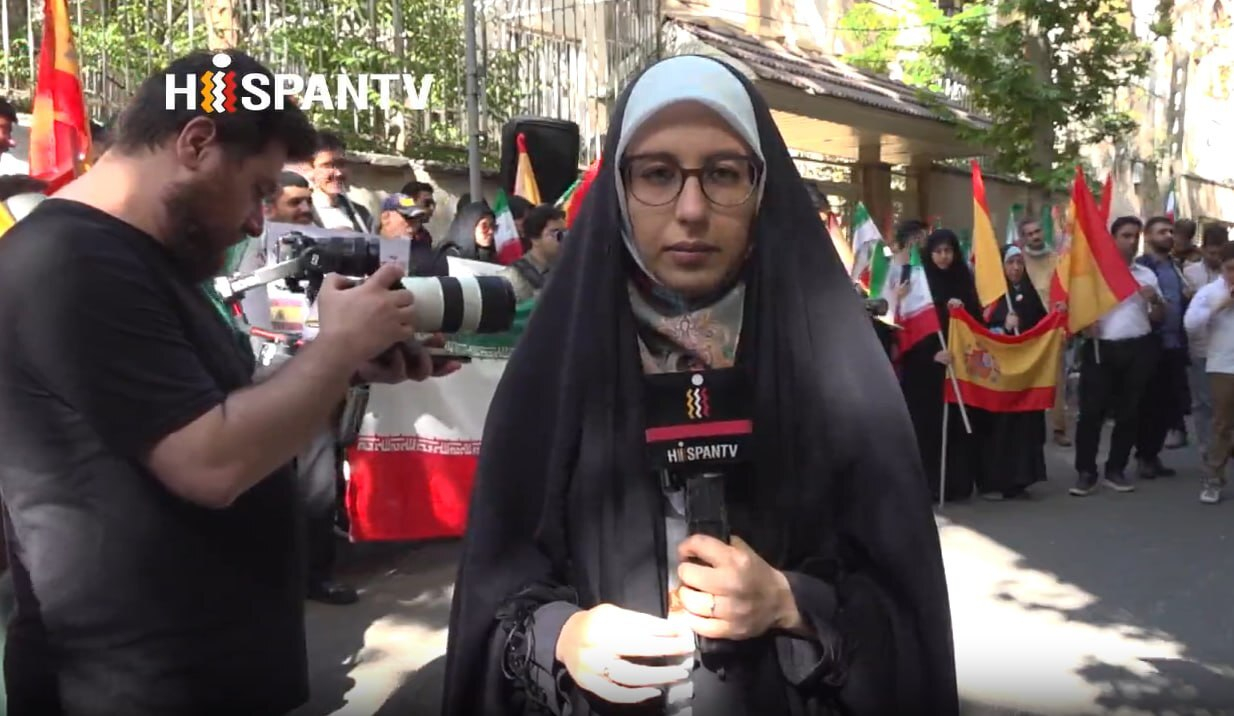 خبرنگار هیسپانتیوی: گزارش وداع با رهبر شهید یکی از دشوارترین لحظات کاریام بود