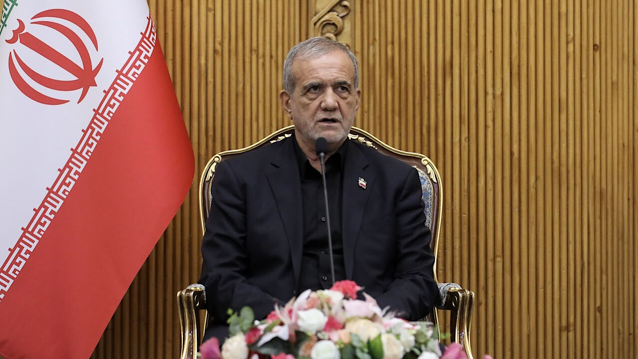 پزشکیان: کشورهای حاضر در نشست اکو با صراحت اقدامات رژیم صهیونیستی را محکوم کردند
