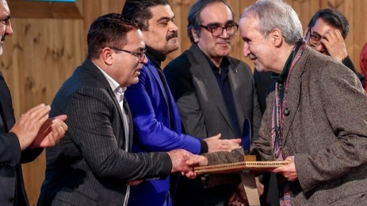 برگزیدگان جایزه ادبی جلال معرفی شدند