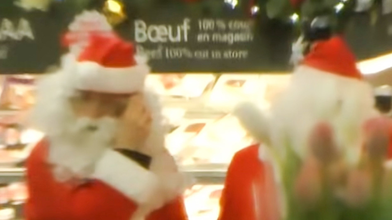 اعتراض بابانوئل‌ها به گرانی با سرقت کریسمسی در کانادا!