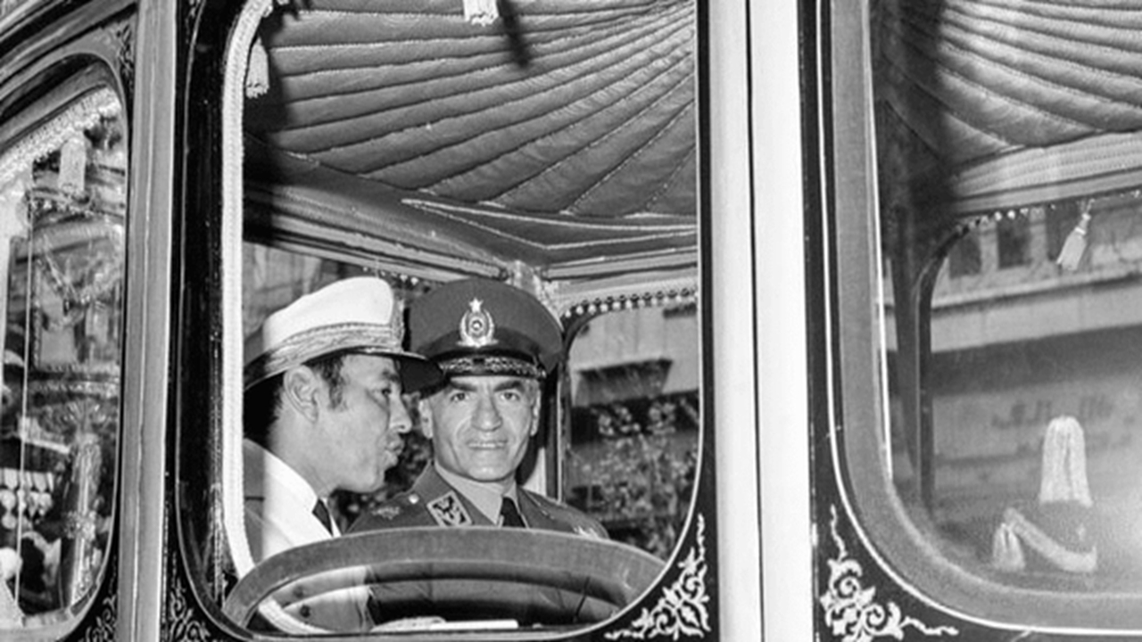 بیغیرتی شاه نسبت به دختران ایرانی