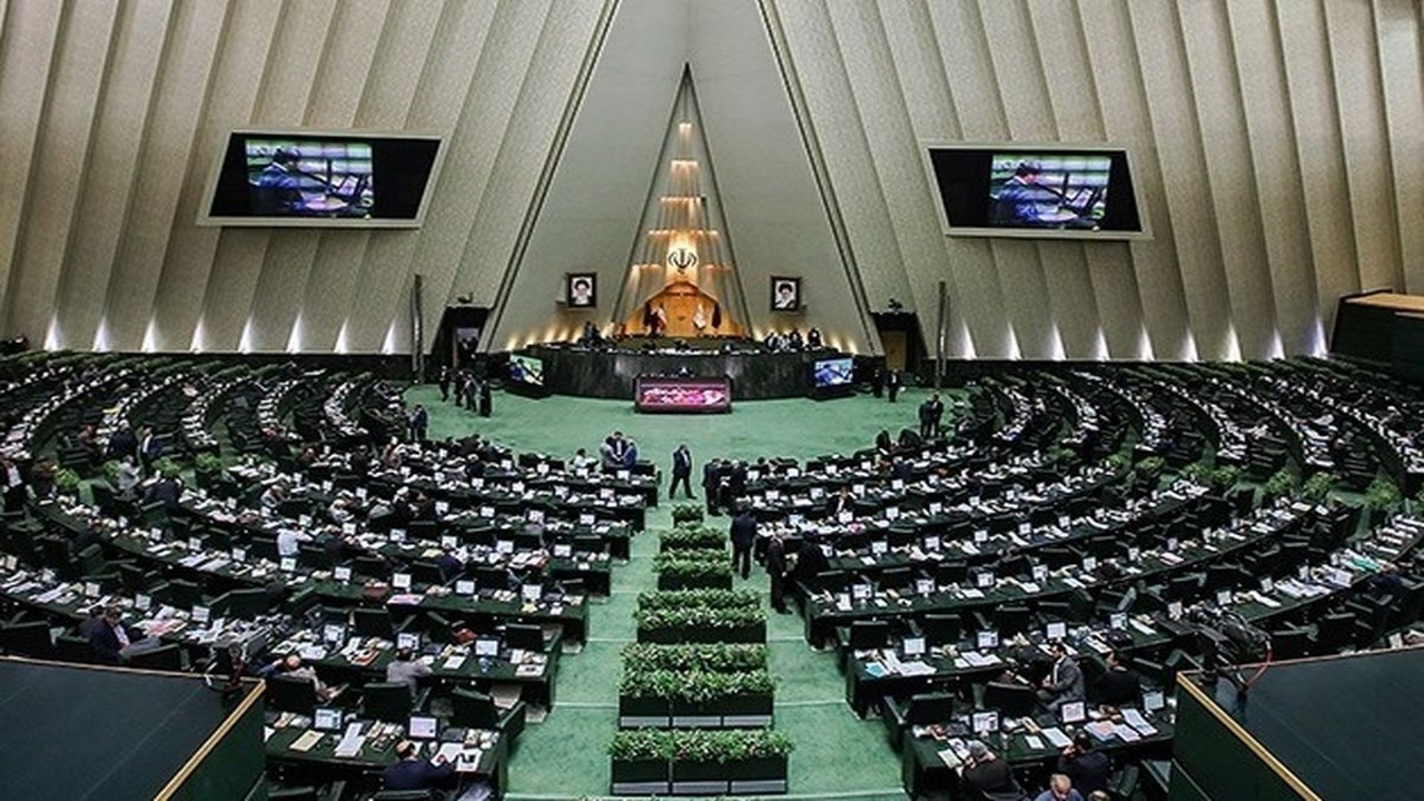 بررسی صلاحیت وزیر پیشنهادی اقتصاد در دستورکار نمایندگان مجلس