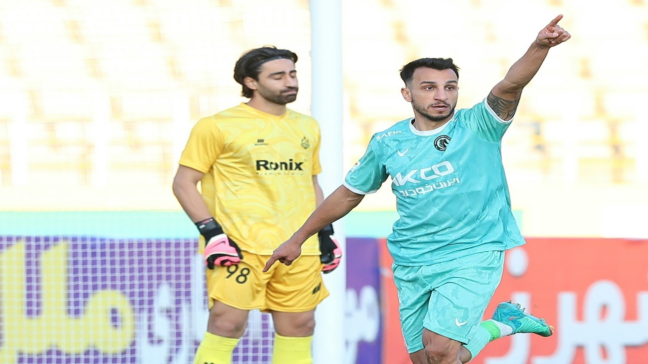 پیکان ۱ - ۰ ملوان/ شاگردان دقیقی بعد از ۱۰ هفته پیروز شدند + فیلم