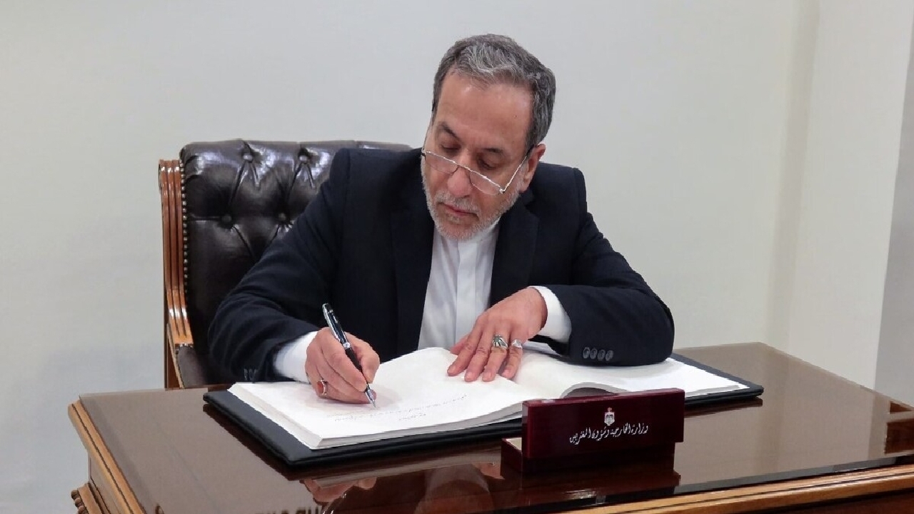 عراقچی: تهدیدهای ترامپ علیه ایران نقض فاحش حقوق بینالملل و منشور ملل متحد است