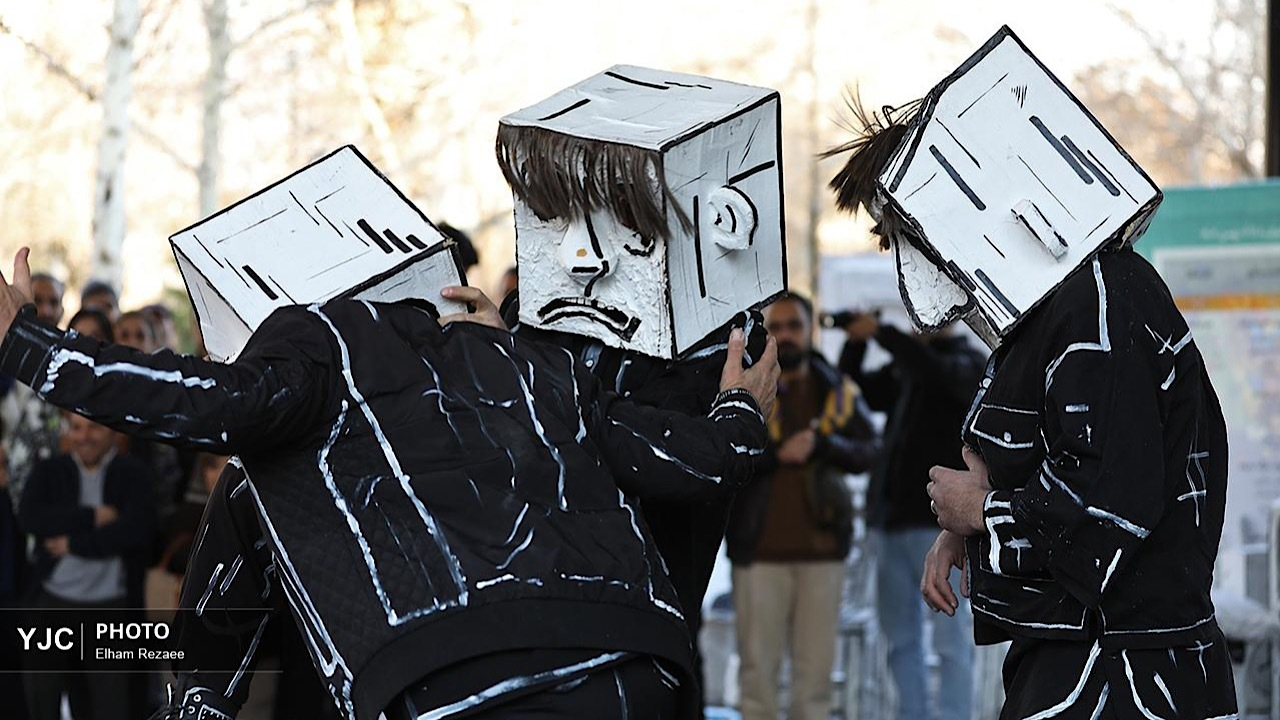 ۱۹ اثر در روز هفتم جشنواره تئاتر فجر روی صحنه می‌روند