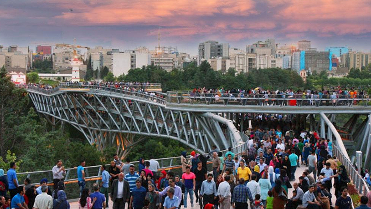 تورهای گردشگری تهران رایگان است