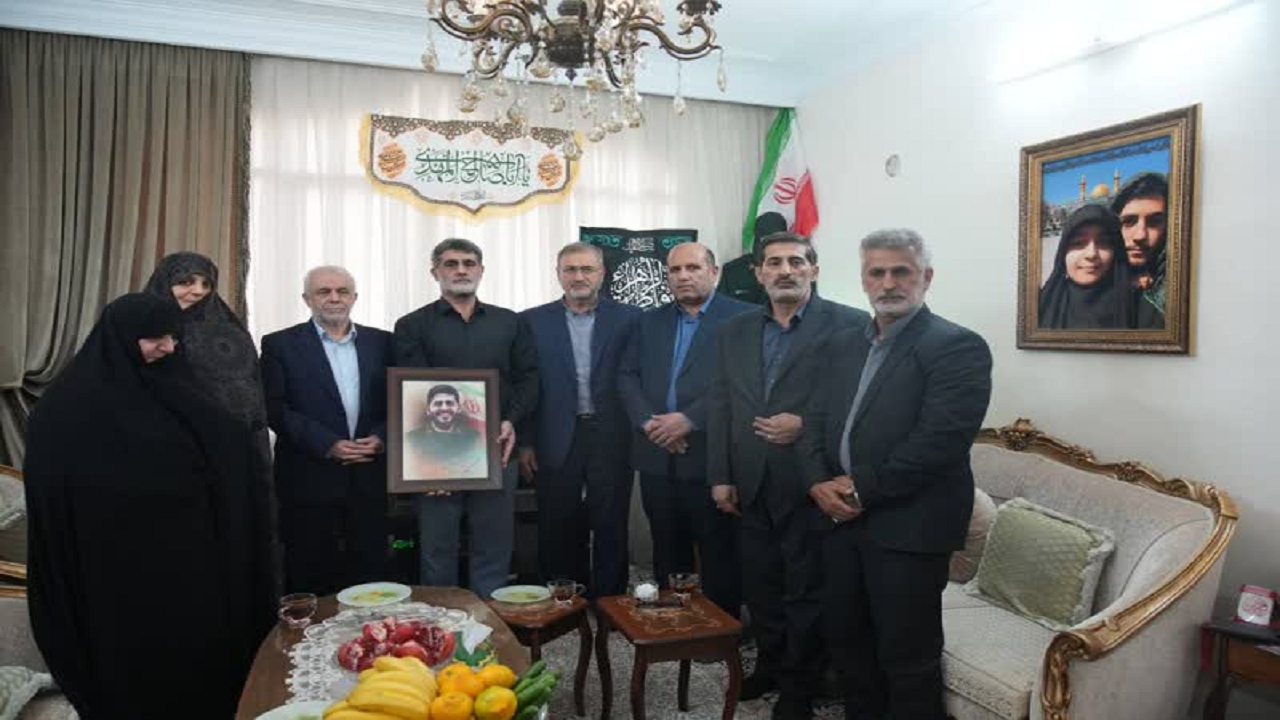 خواسته خانوادههای شهدای اقتدار؛ دفاع از آرمانهای شهدا است