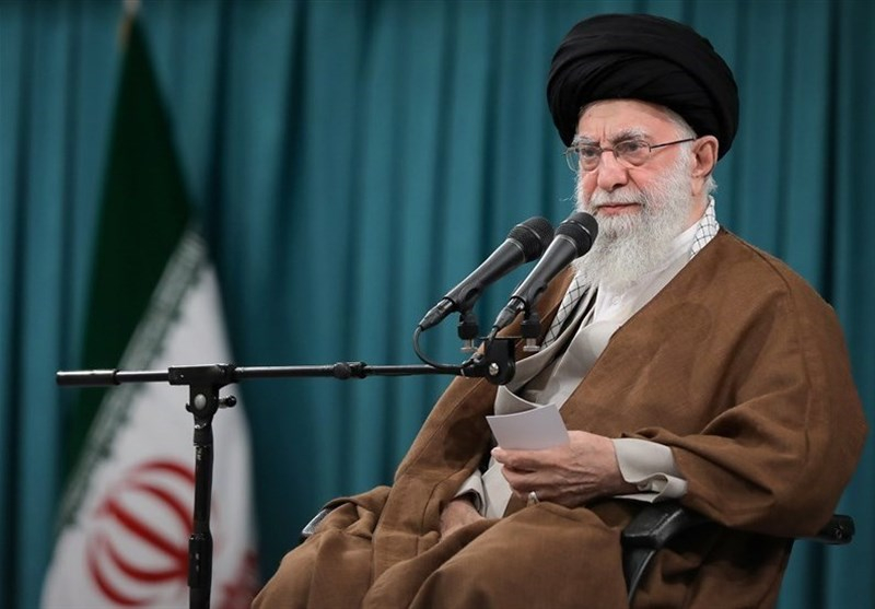 دیدار فرماندهان نیروی هوایی و پدافند ارتش با امام خامنهای