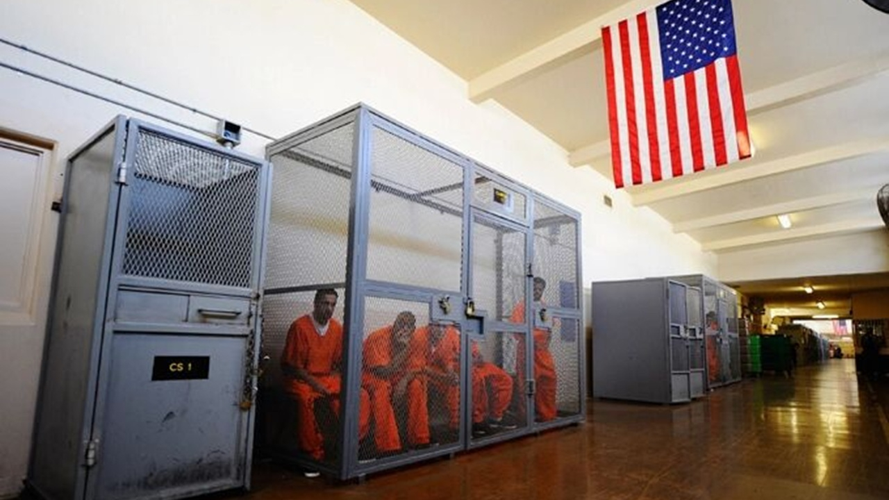 غل و زنجیر در سرزمین آزادی؛ چهره پنهان برده داری مدرن در آمریکا + فیلم