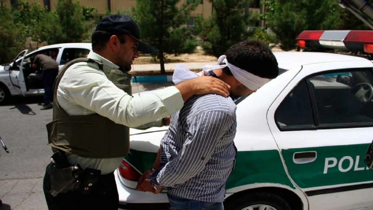 تله گذاری موفق کارآگاهان پلیس برای سارقان موبایل + فیلم
