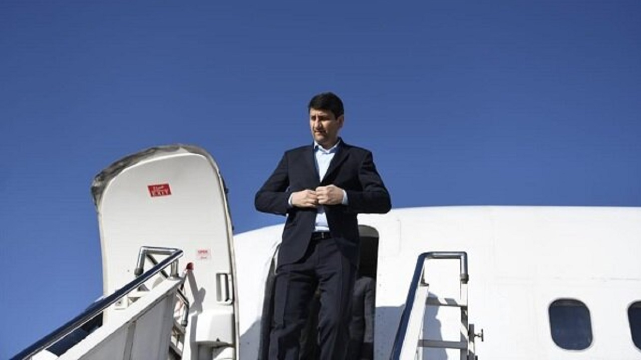 وزیر ارتباطات برای شرکت در کنفرانس جهانی توسعه ارتباطات راه دور به باکو رفت