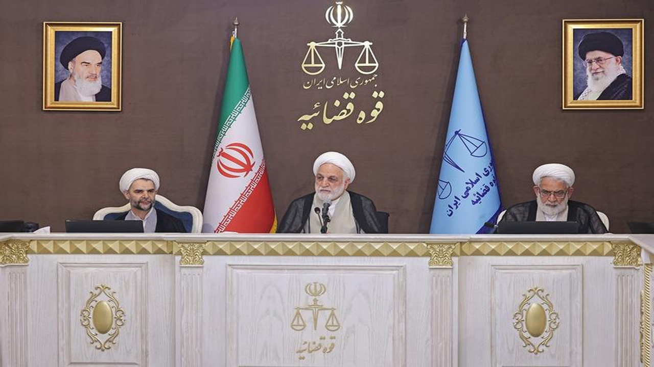 مبارزه با مظاهر مختلف فساد، رانتخواری و ویژهخواری یکی از انتظاراتی است که از دستگاه قضایی وجود دارد