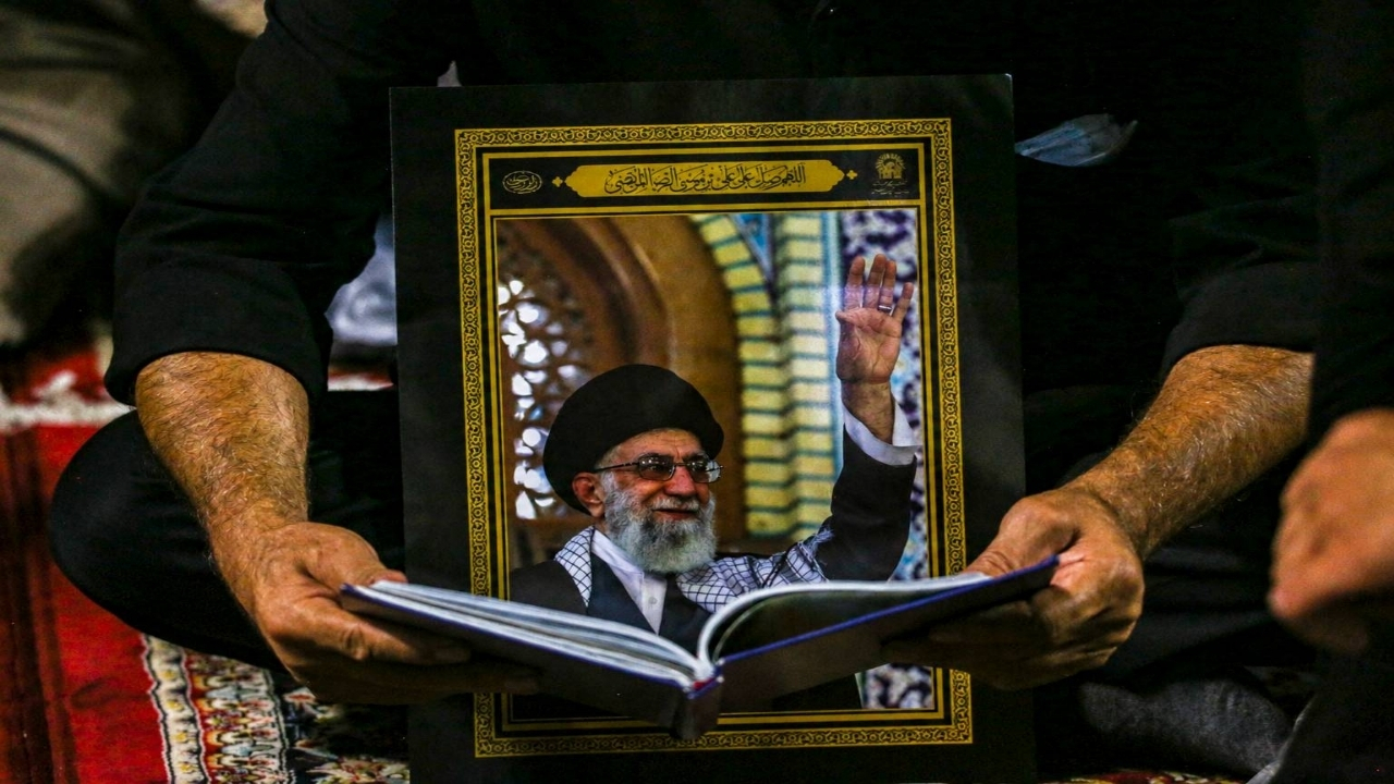 نقش معنوی دعا و ذکر در استواری قلبها براساس رهنمودهای رهبر شهید