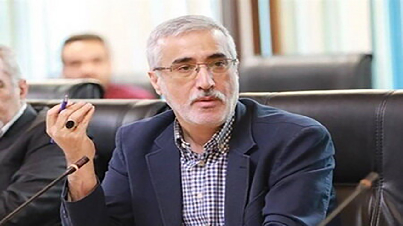 فعالان تولید و صنعت دارو افسران جنگ اقتصادی هستند