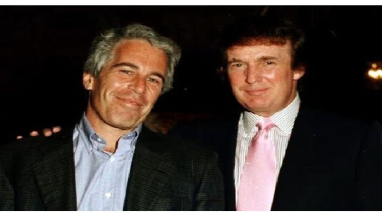 ترامپ در کانون توجه پرونده فساد ۳ میلیون صفحهای اپستین