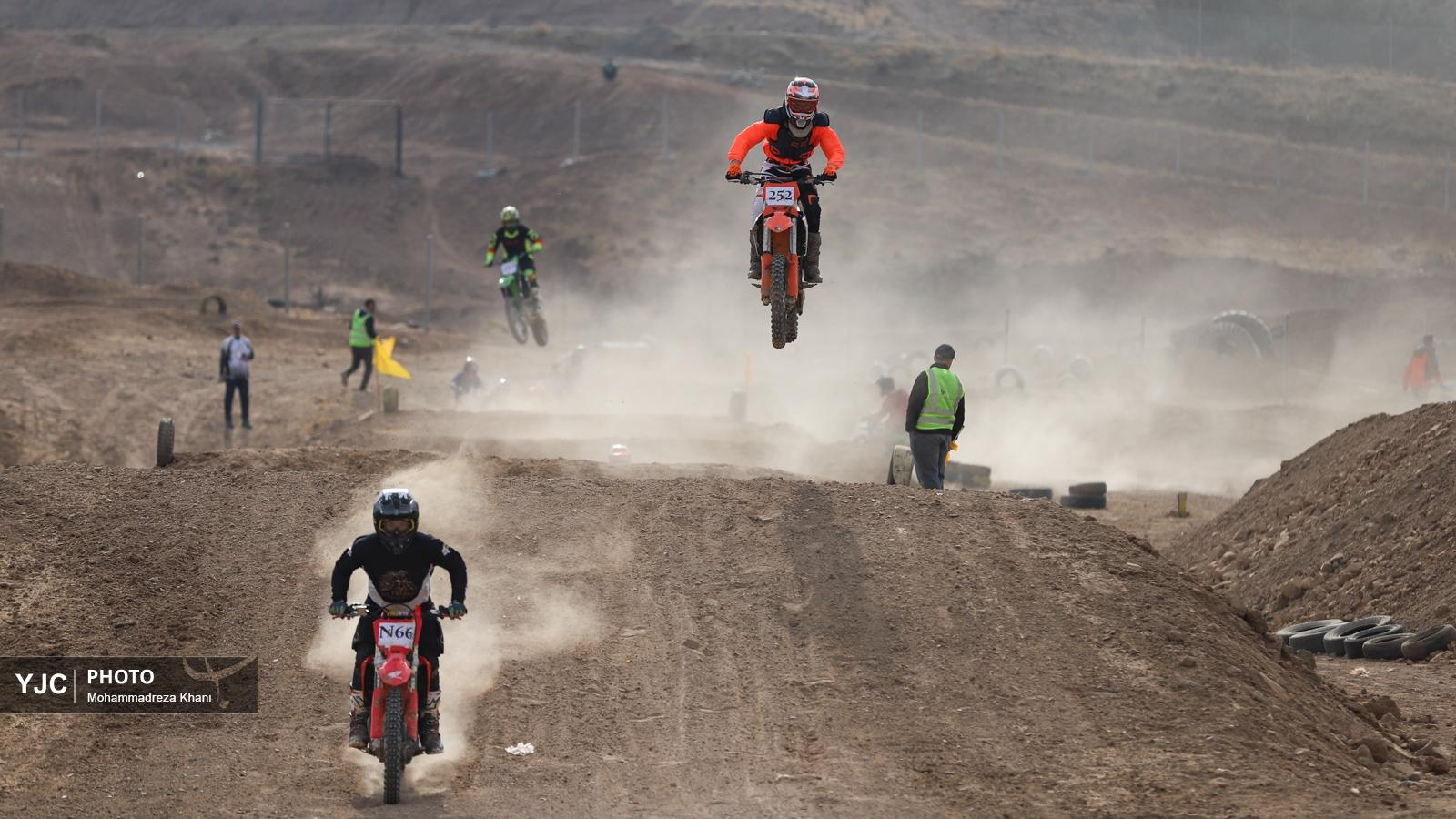 مسابقات موتورسواری کراس در زنجان
