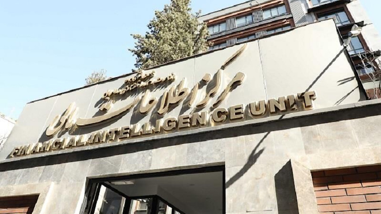 لحاق ایران به پالرمو و سیافتی شرط لازم برای خروج از لیست سیاه FATF است