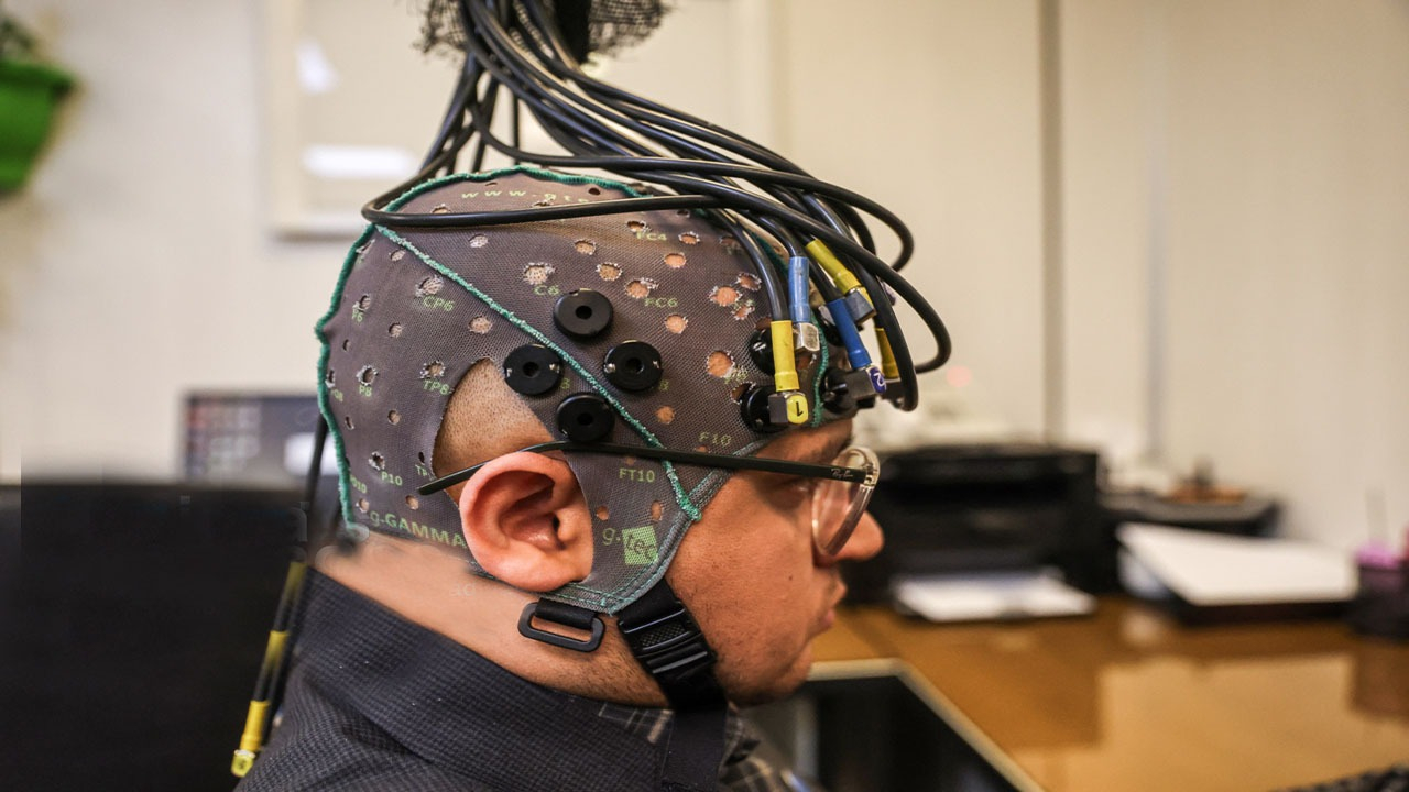 تجهیز بیش از ۱۰۰ آزمایشگاه تحقیقاتی با ابزار‌های شناختی ایران‌ساخت