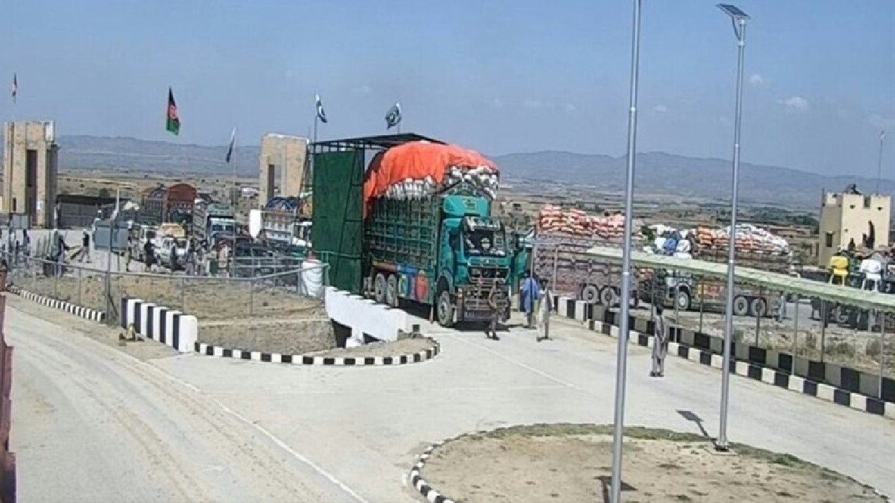 بازگشایی گذرگاه مرزی «انگور اده» پس از دو سال تعطیلی