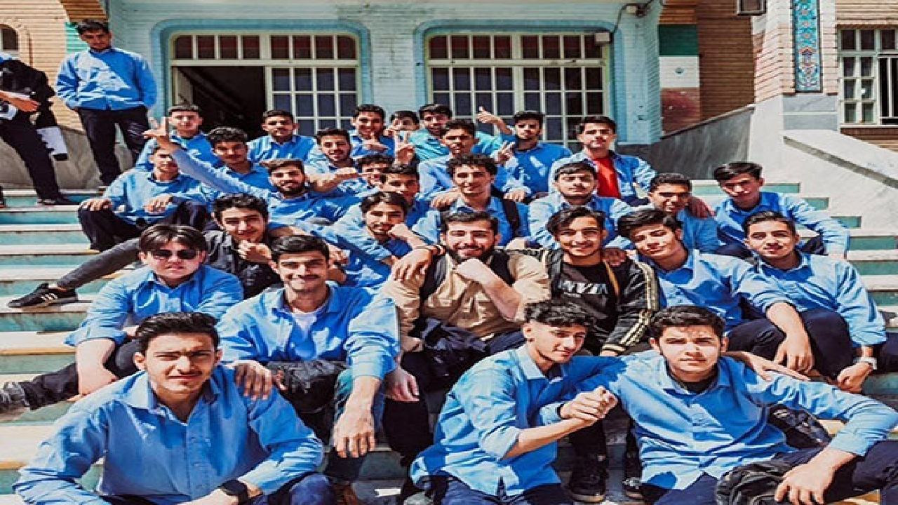 روایت یک انقلاب کوچک در کلاس درس عربی؛ معلمی که ترس نسل زِد را شکست