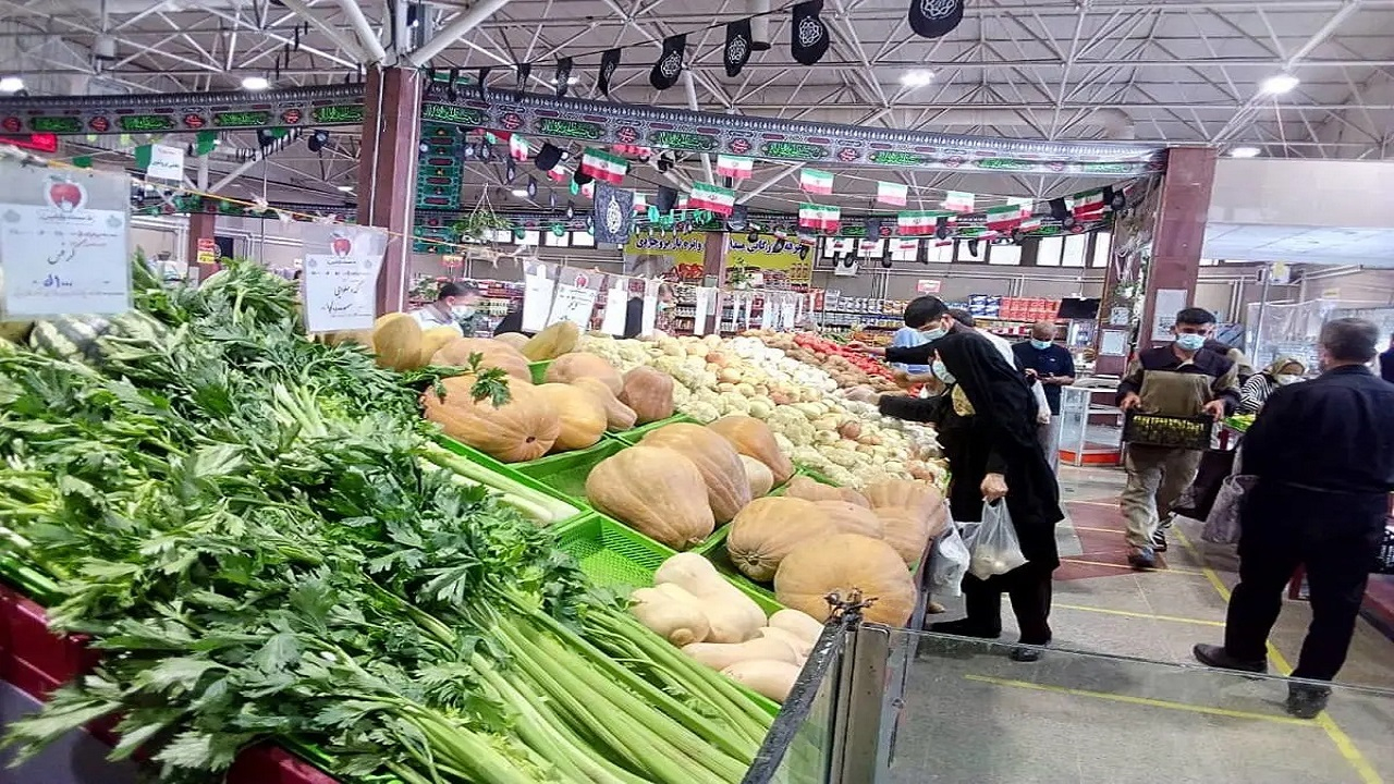 شهروندان نگران نباشد؛ تمامی اقلام مصرفی در میادین و بازار‌های میوه و تره‌بار موجود است