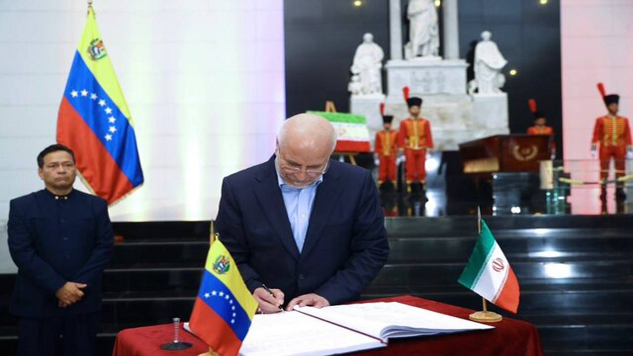 قالیباف: بولیوار صدای استقلال را از دل ملتهای تحت ستم بیرون کشید