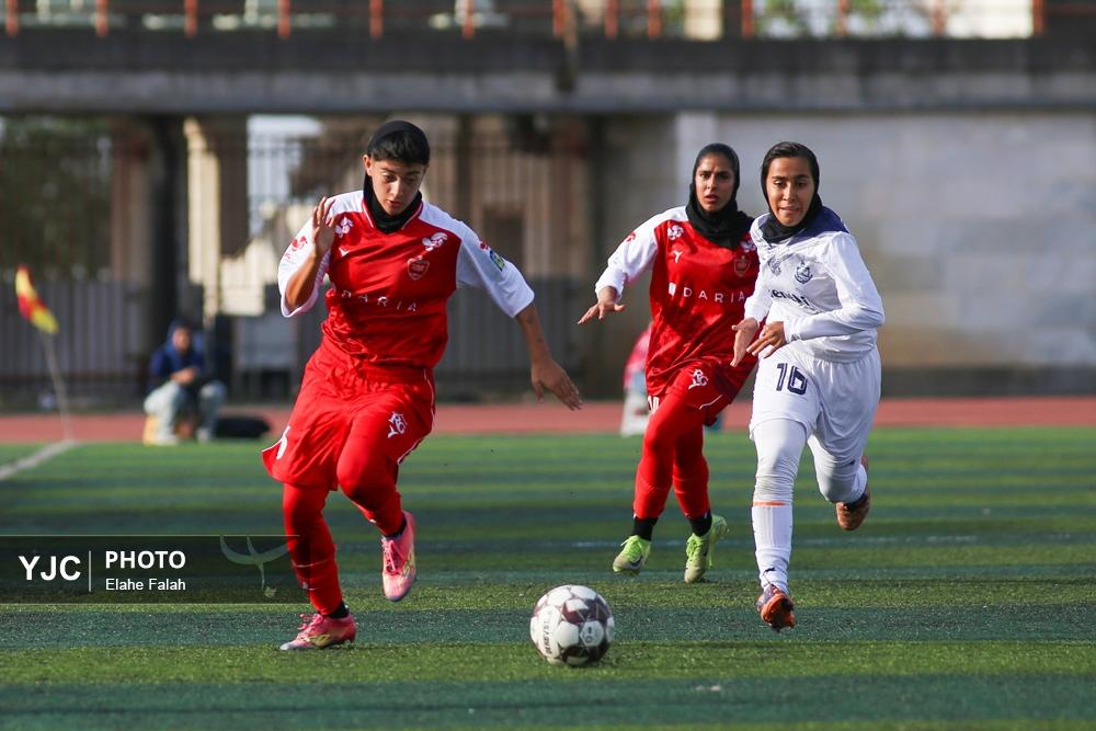 هفته دوم لیگ برتر فوتبال زنان | ملوان بندر انزلی - پرسپولیس تهران
