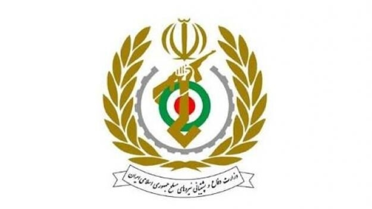وزارت دفاع: صنعت دفاعی را متناسب با تجربه جنگهای اخیر بازآفرینی و به روز میکنیم