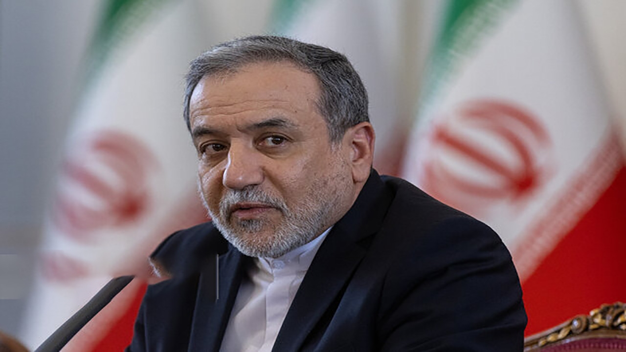عراقچی : حقوق حاکمیتی ایران قابل مذاکره نیست و تحت فشار سیاسی قرار نمیگیرد
