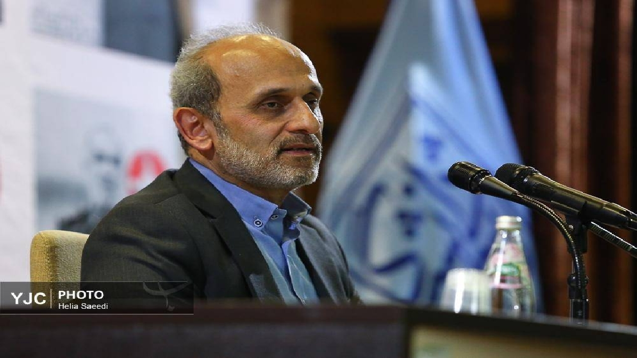 رئیس رسانه ملی: تعریف خبرنگار شامل همه عوامل جلو و پشت دوربین میشود