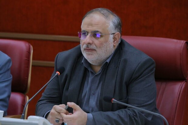مدیران نباید تحت تأثیر خواسته‌های منفعت طلبانه افراد قرار بگیرند