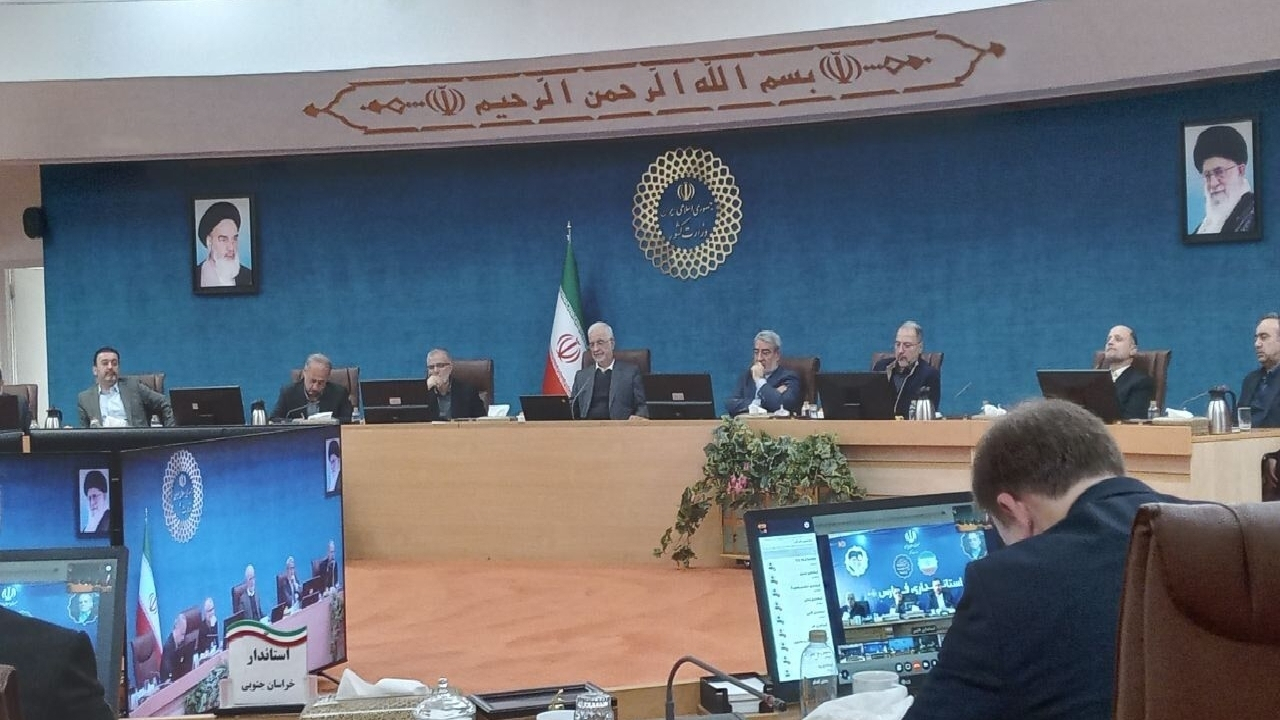 وزیر کشور: کشور را نمی‌شود به صورت متمرکز اداره کرد