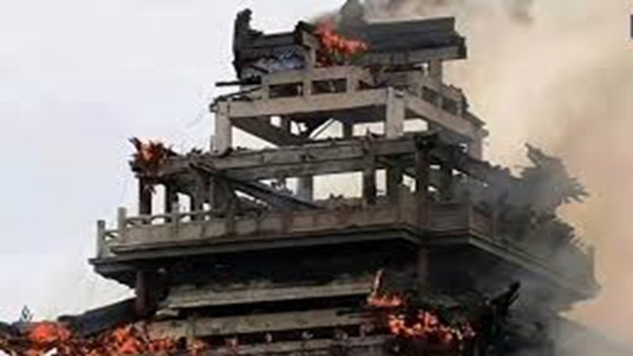 معبد ۱۵۰۰ ساله چین در آتش سوخت + فیلم