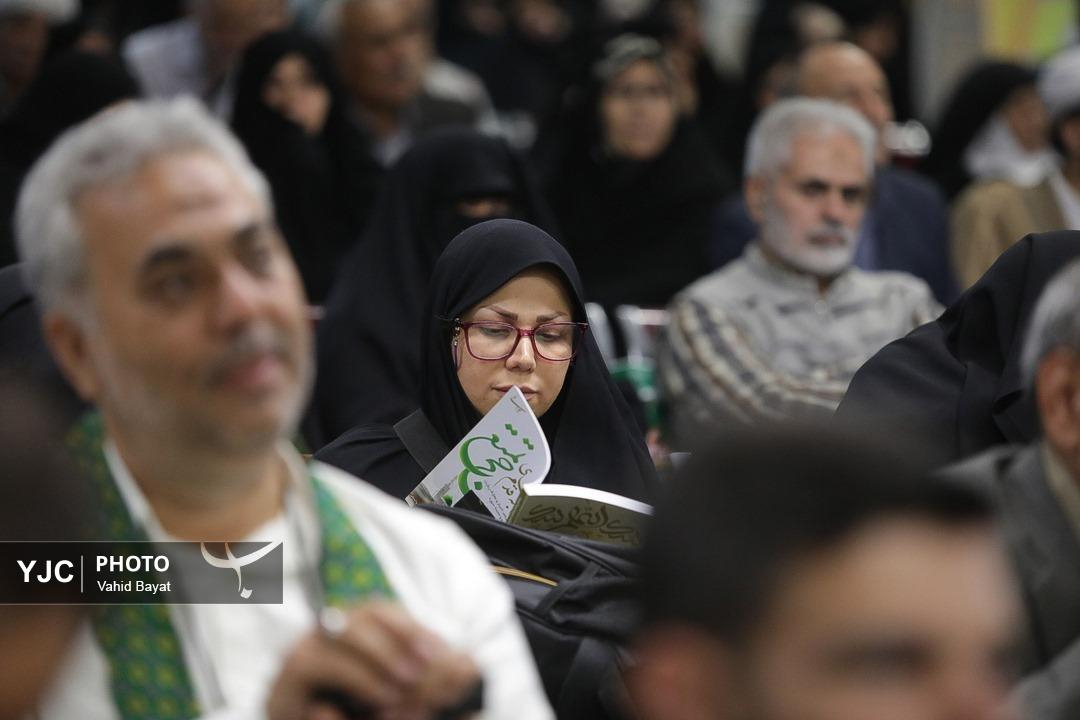 بدرقه زائران حج تمتع از فرودگاه بینالمللی مشهد