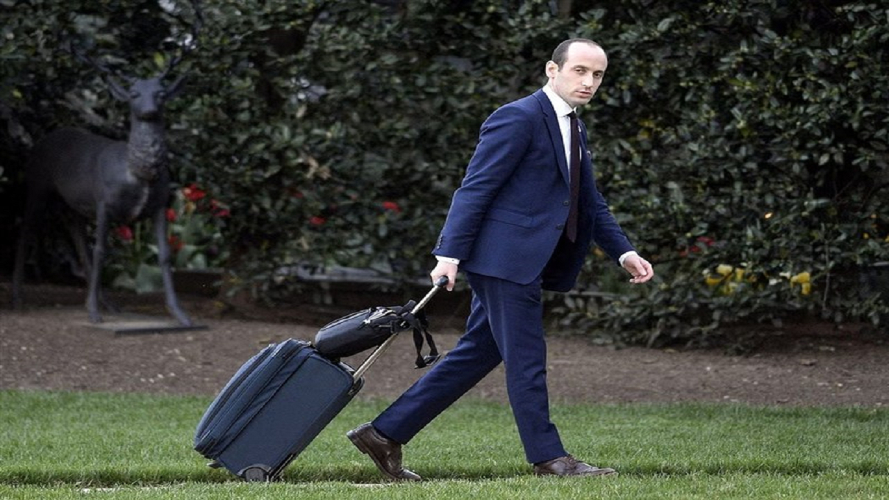 فرار مقامات آمریکایی به پایگاههای نظامی