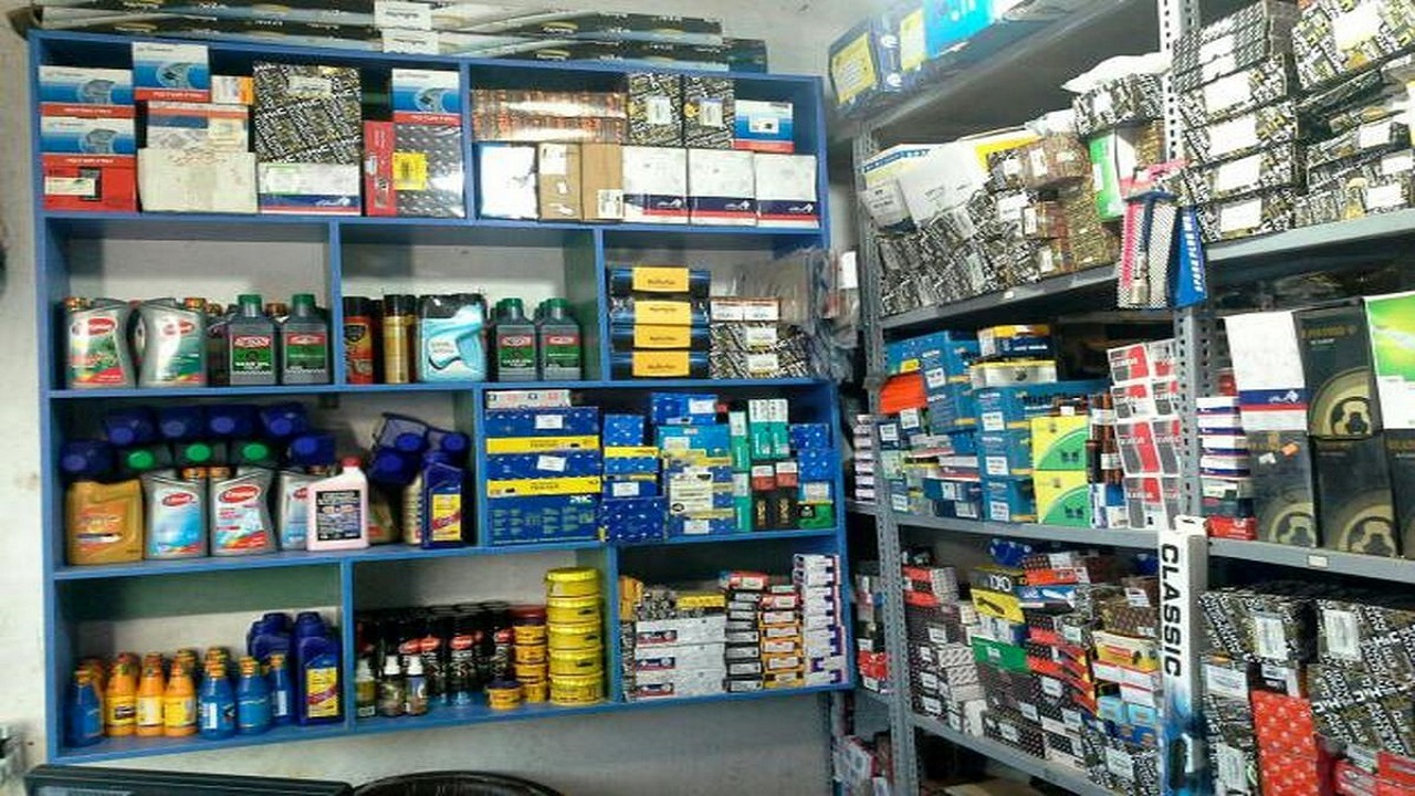 کشف لوازم یدکی خودروی احتکاری به ارزش ۲۳ میلیارد در تهران