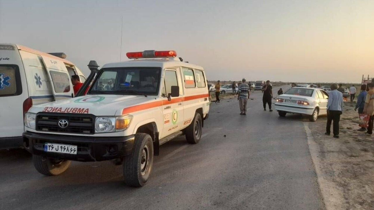 برخورد مرگبار خودرو با کامیون در سراوان؛۹ تبعه خارجی کشته و ۷ نفر مجروح شدند