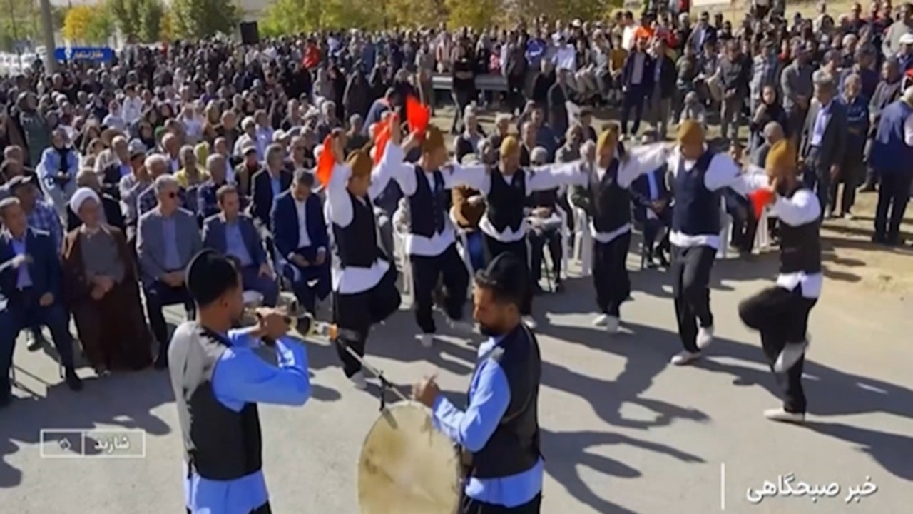 برگزاری ششمین جشنواره بلوط در روستای سرسختی علیا + فیلم
